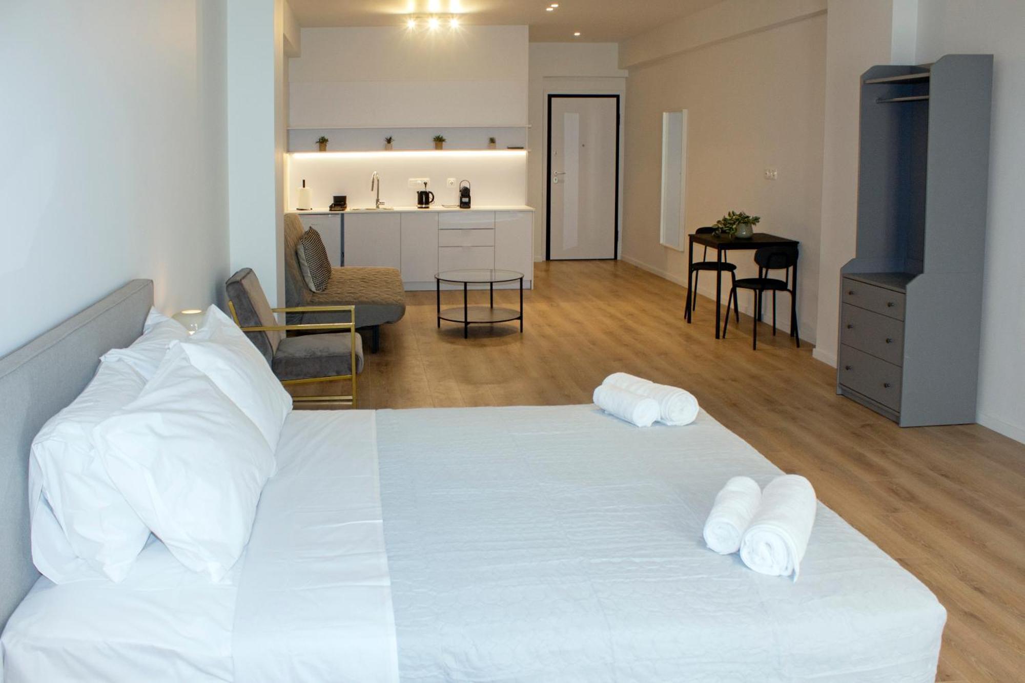 Frinely Apartments Atena Exterior foto