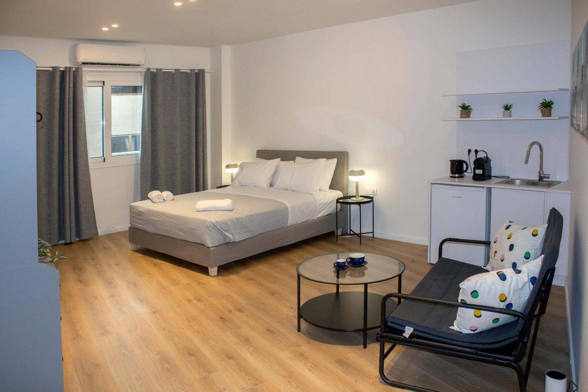 Frinely Apartments Atena Exterior foto