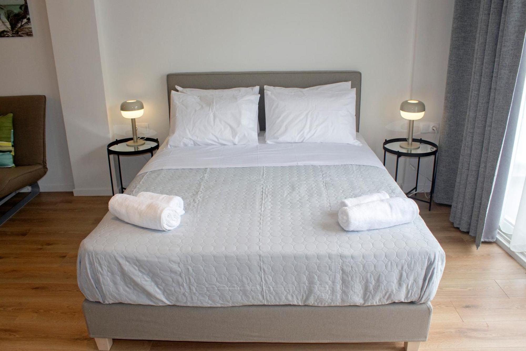 Frinely Apartments Atena Exterior foto
